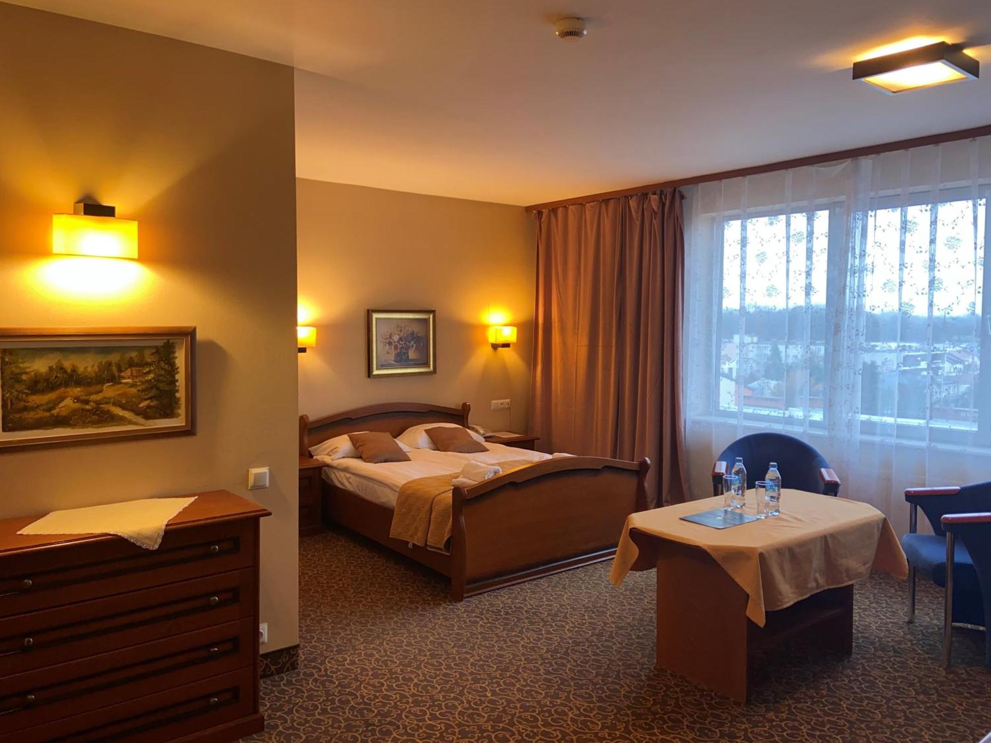 Hotel Partner มินส์ค มาโซเวียซกี ภายนอก รูปภาพ