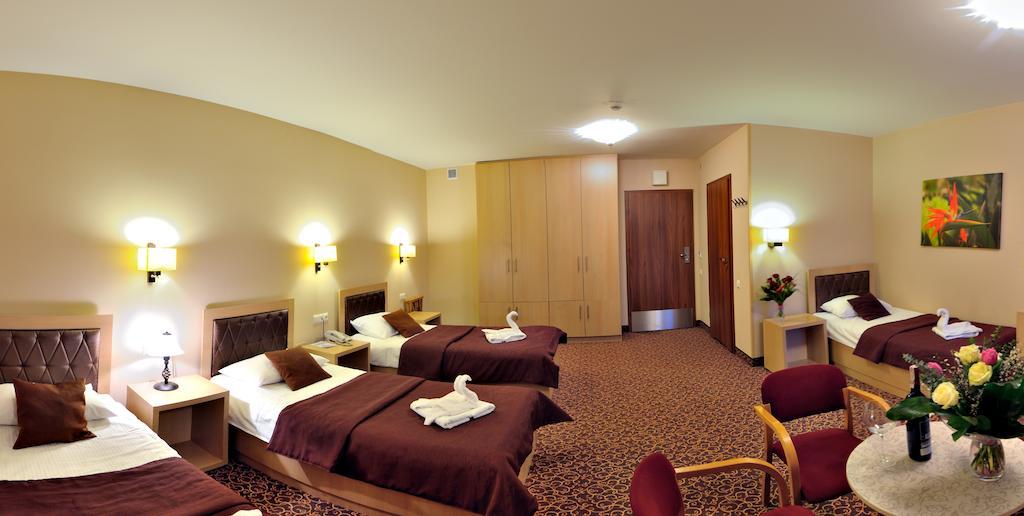 Hotel Partner มินส์ค มาโซเวียซกี ภายนอก รูปภาพ